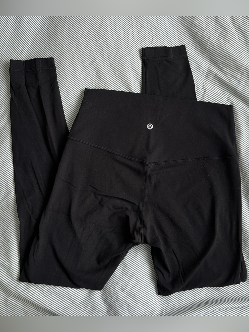 lululemon women’s black full length leggings